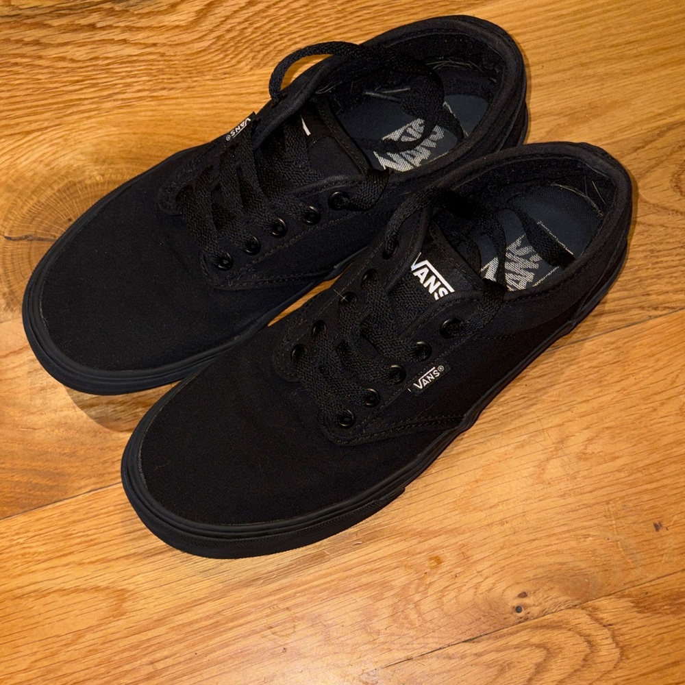 Vans Men's Classic Black Sneakers 9.5 GUC - Picture 2 of 7